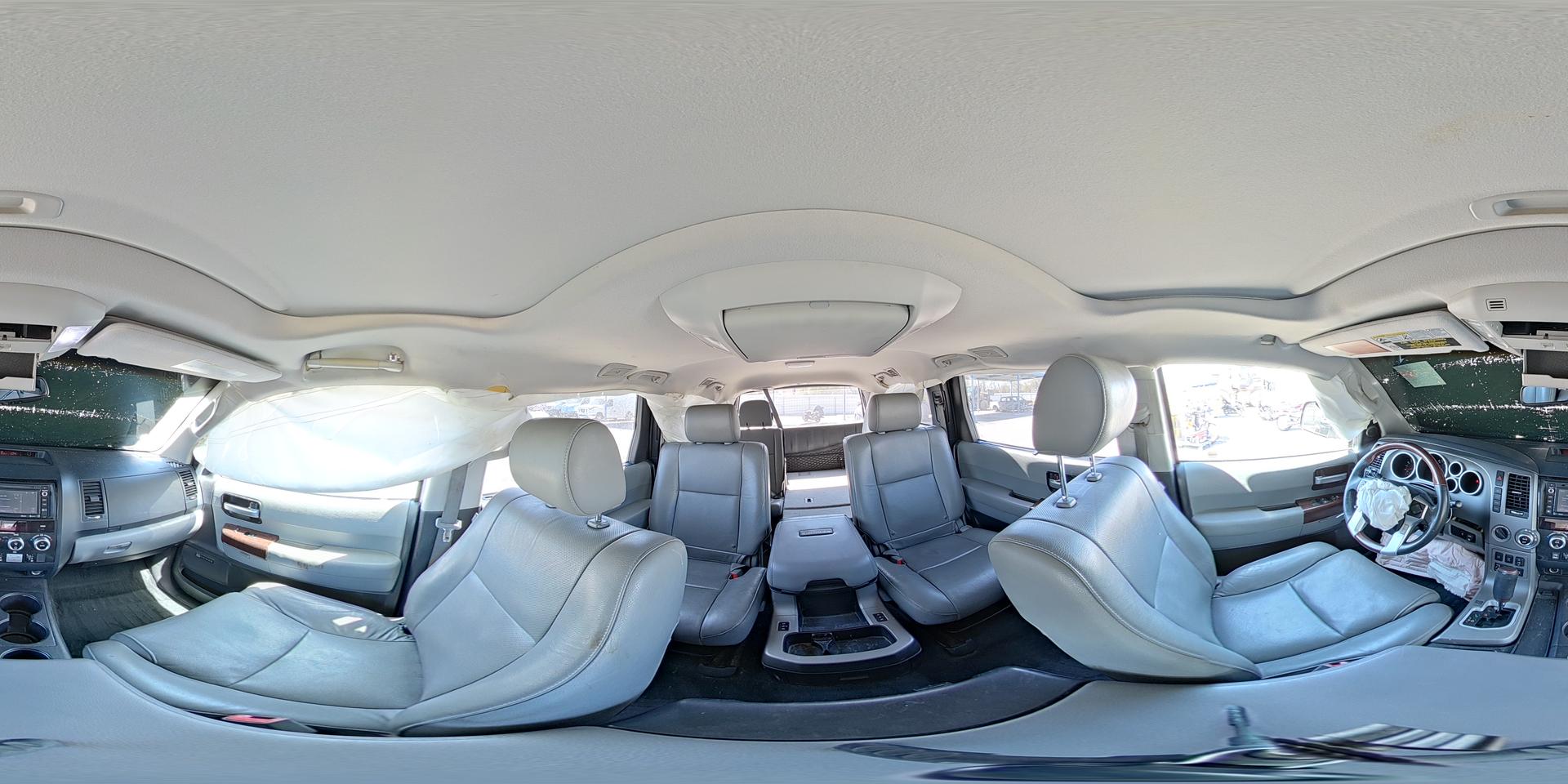 2016 TOYOTA Sequoia