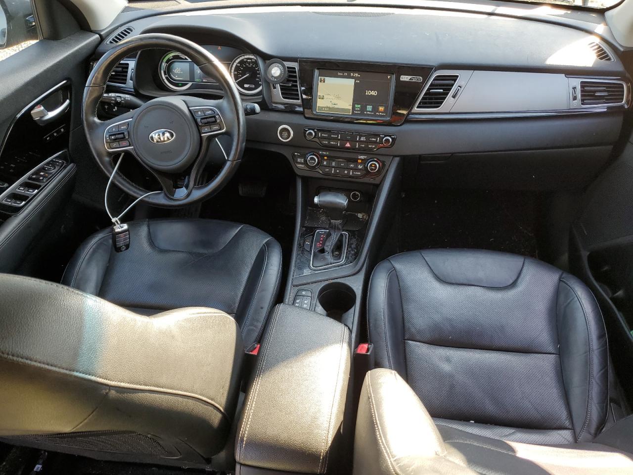 2017 KIA Niro