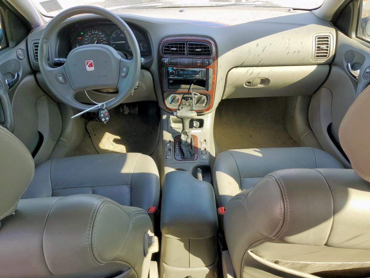 2002 SATURN L300