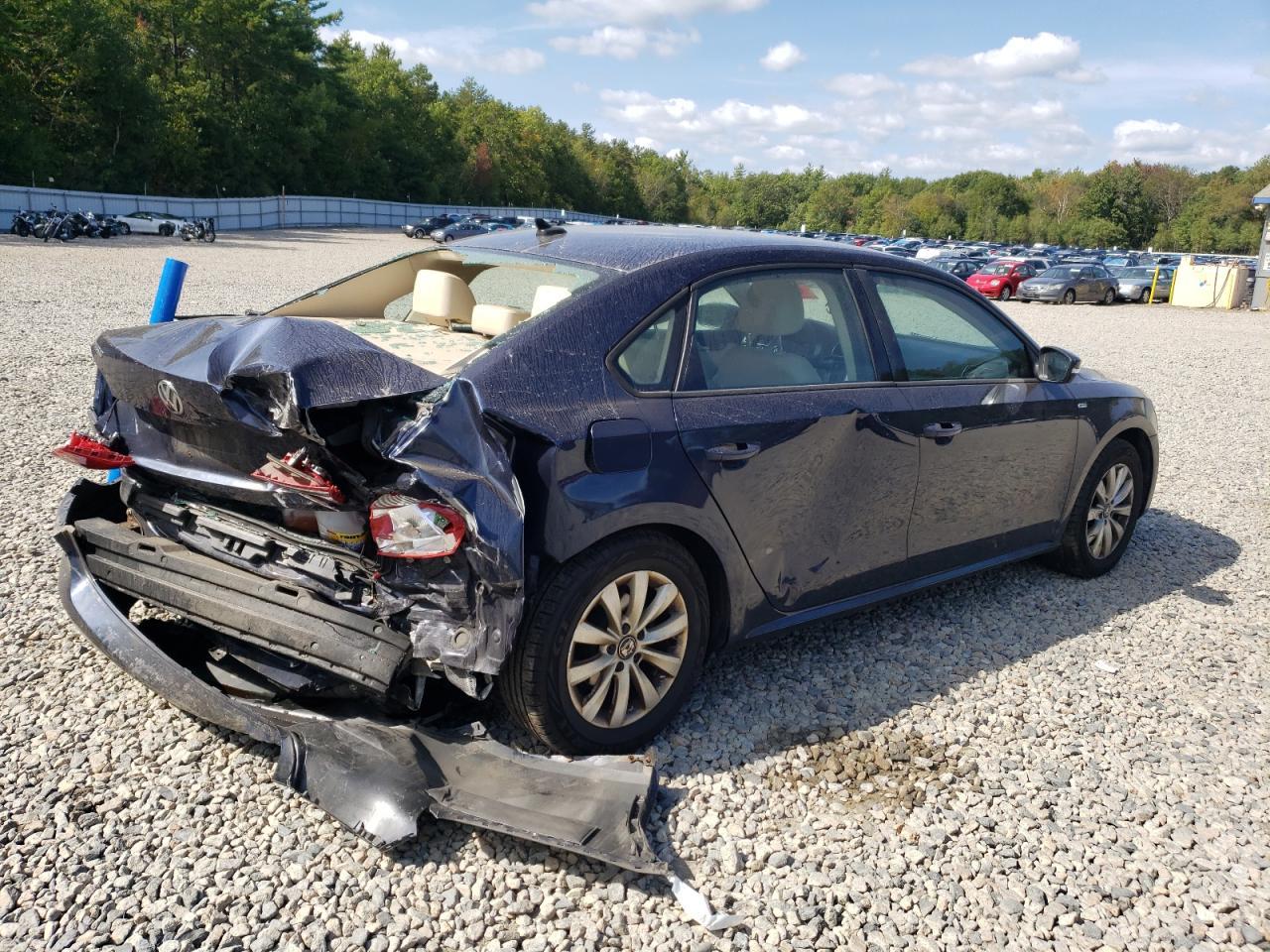 2014 VOLKSWAGEN Passat