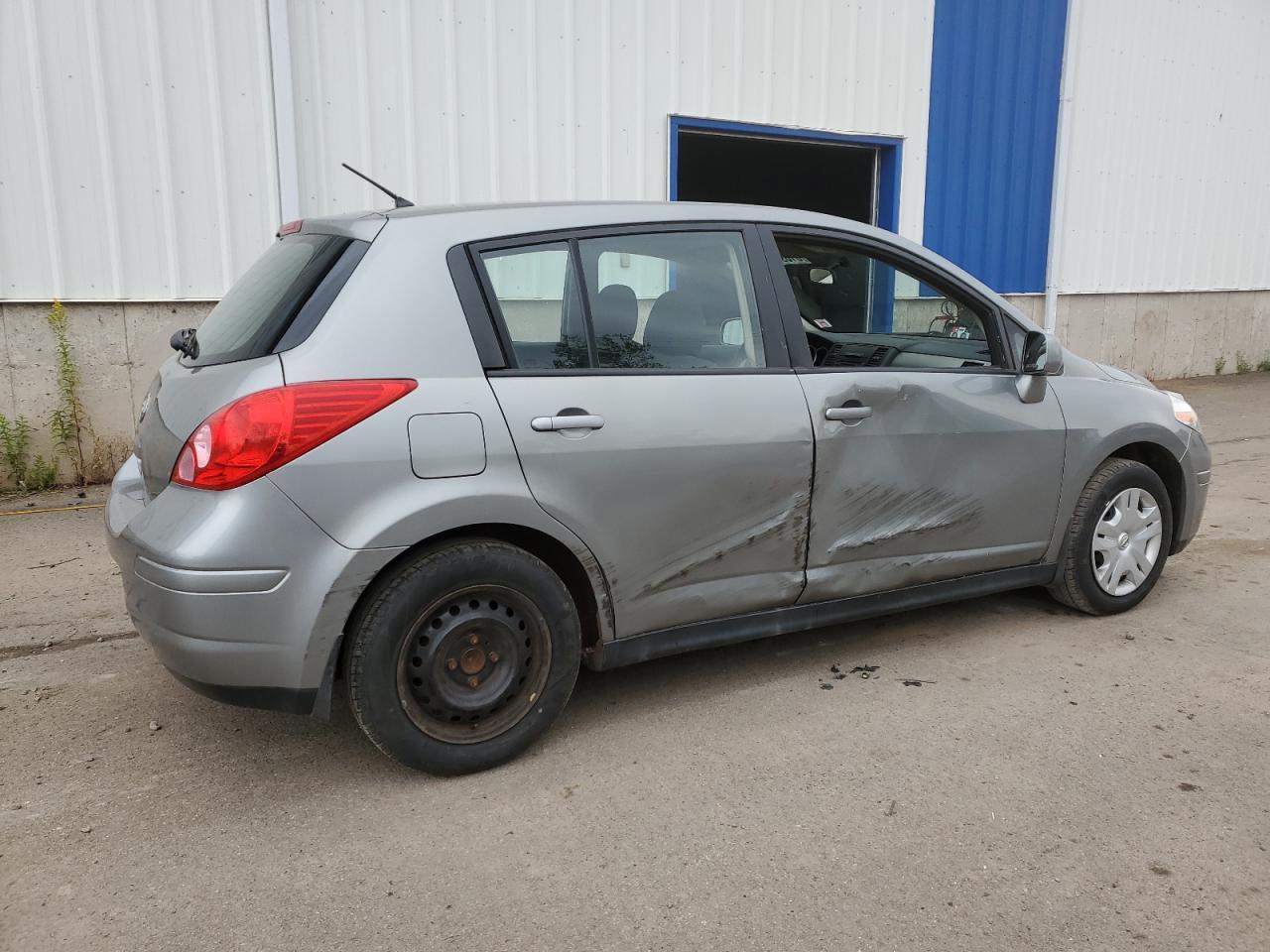 2012 NISSAN VERSA