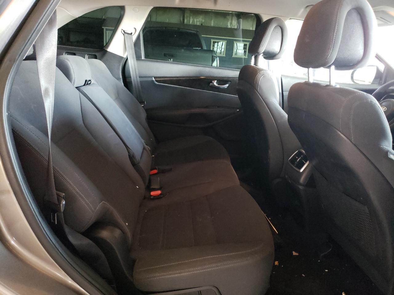 2016 KIA SORENTO