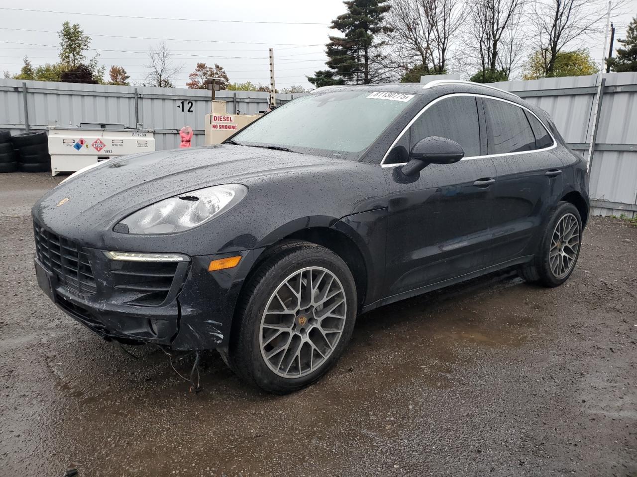 2018 PORSCHE Macan