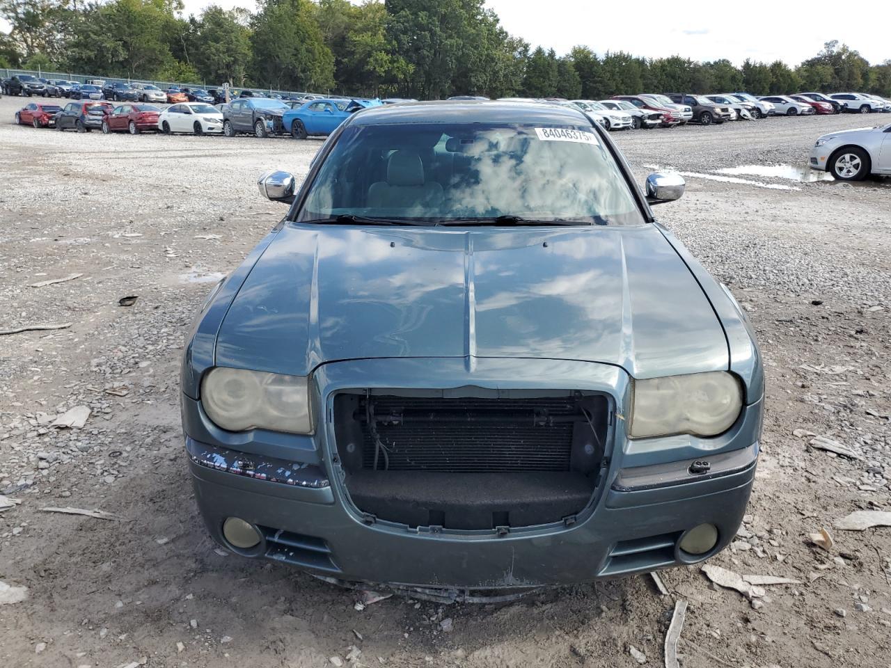 2005 CHRYSLER 300