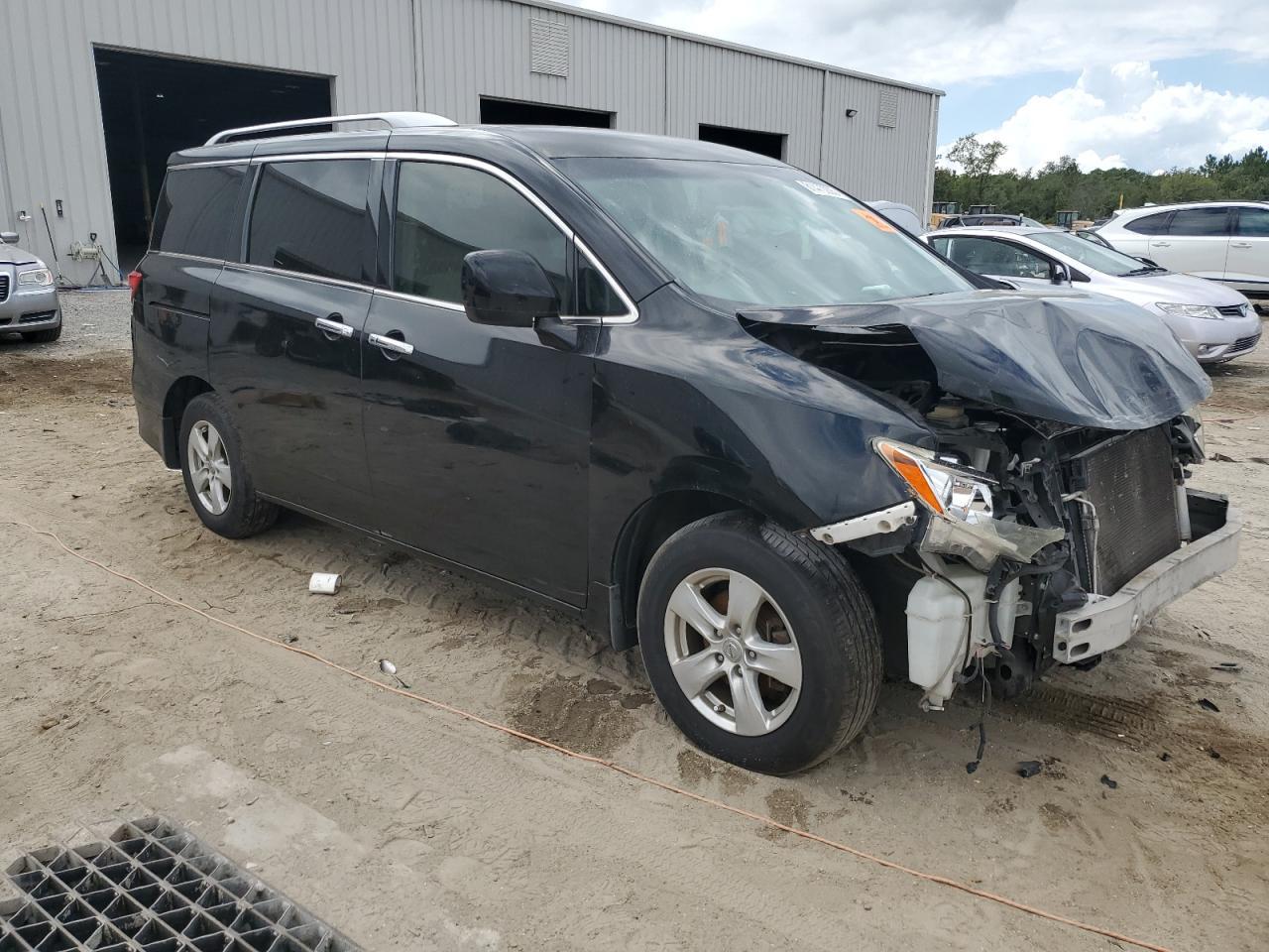 2016 NISSAN Quest