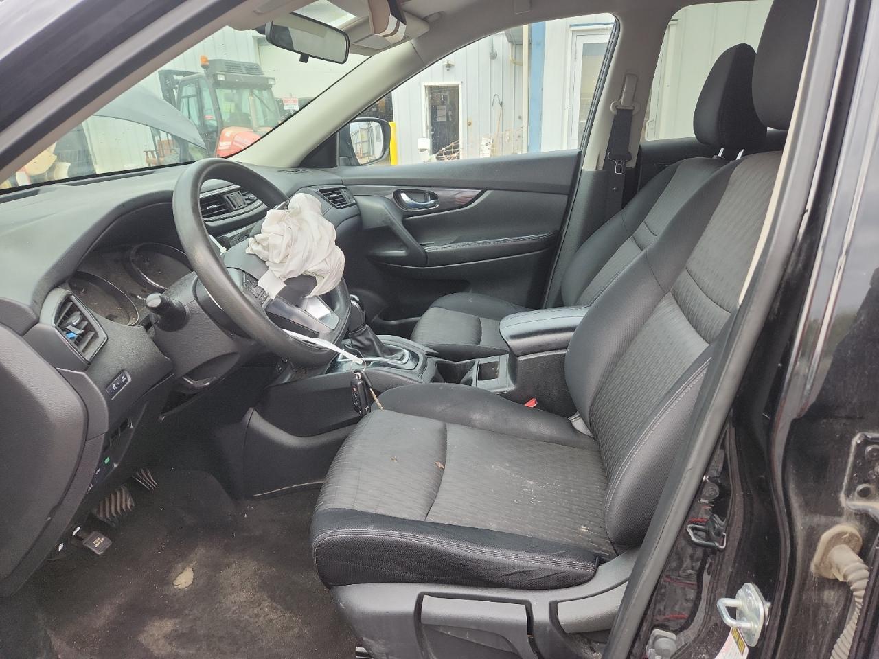2017 NISSAN ROGUE