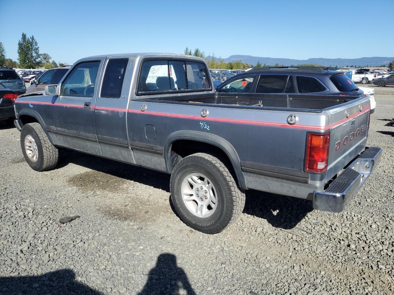 1992 DODGE Dakota