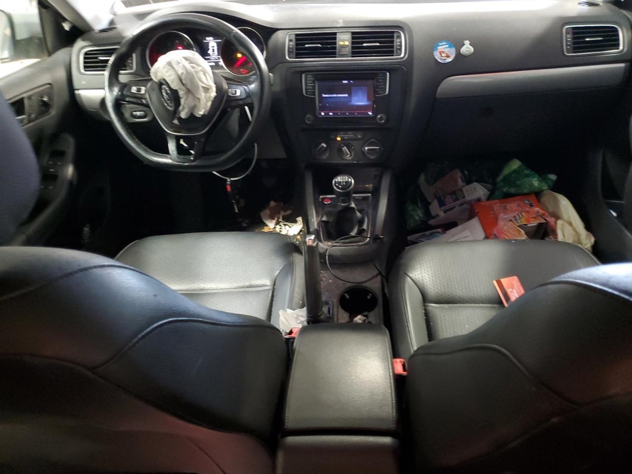 2017 VOLKSWAGEN JETTA