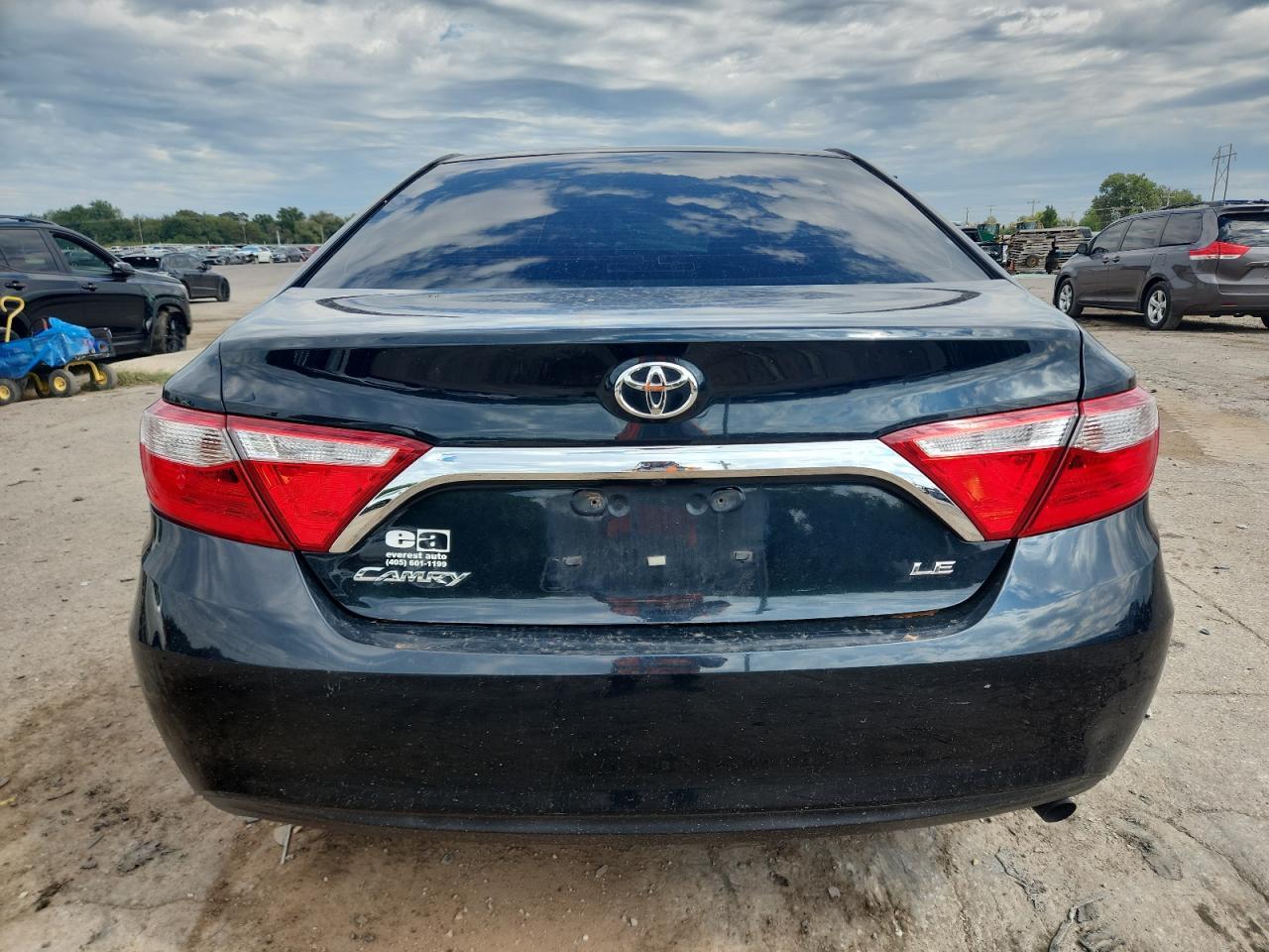 2016 TOYOTA CAMRY