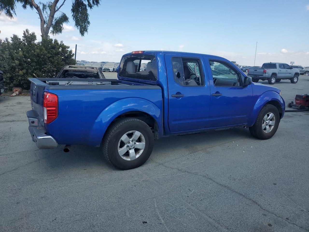 2013 NISSAN Frontier