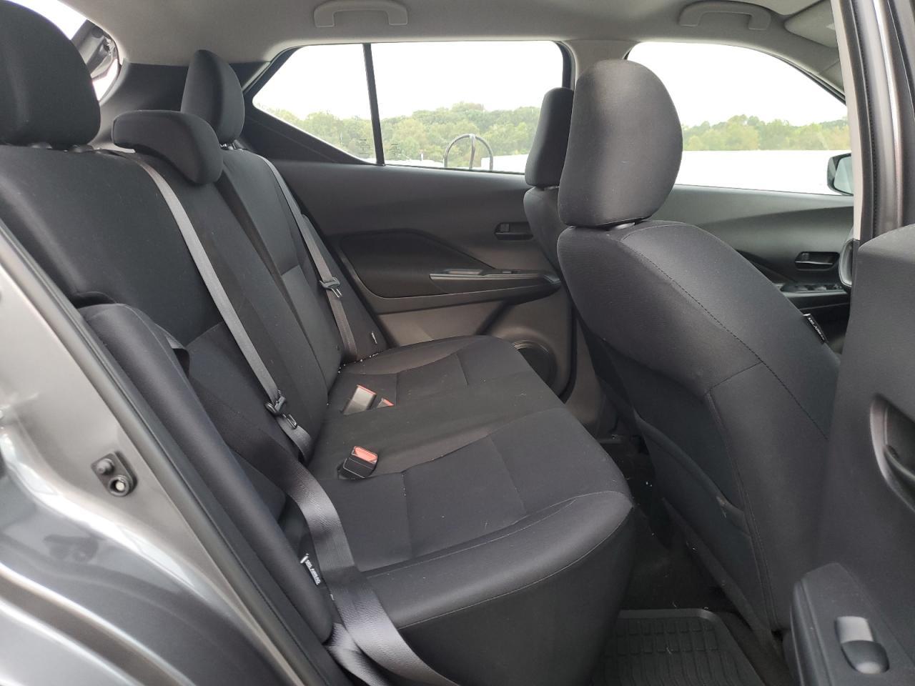 2023 NISSAN KICKS