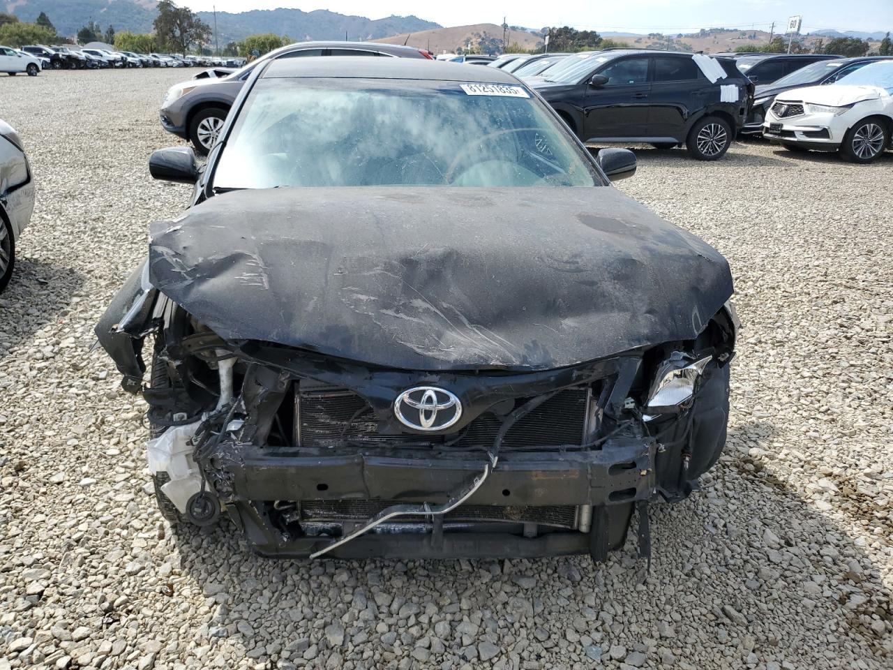 2011 TOYOTA CAMRY