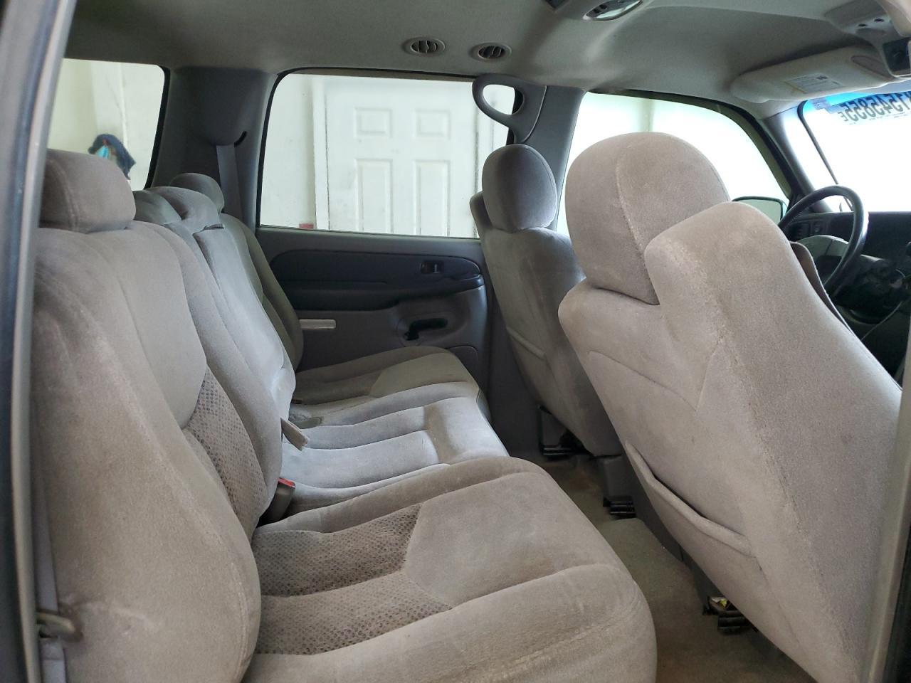 2003 CHEVROLET Suburban