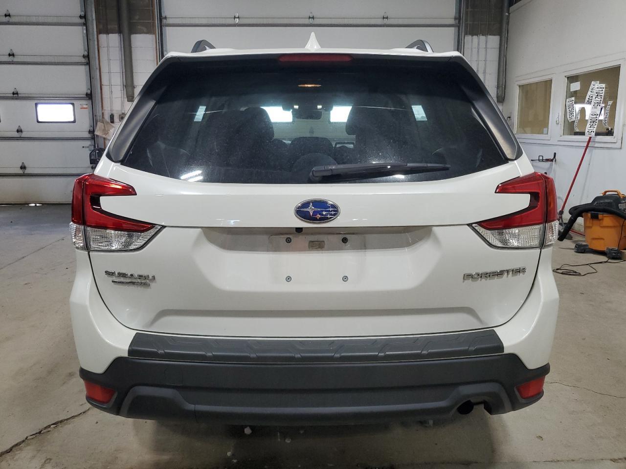 2019 SUBARU FORESTER