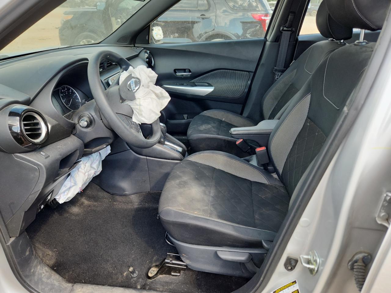 2019 NISSAN KICKS