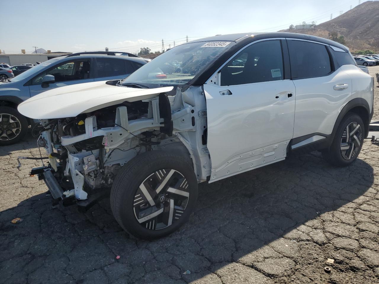 2025 NISSAN KICKS
