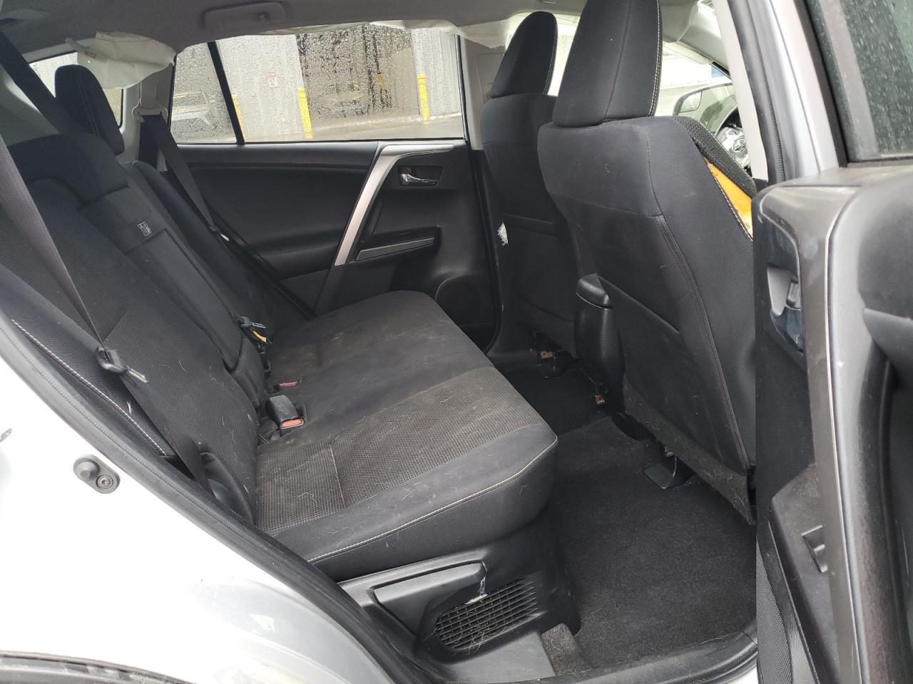 2016 TOYOTA RAV4