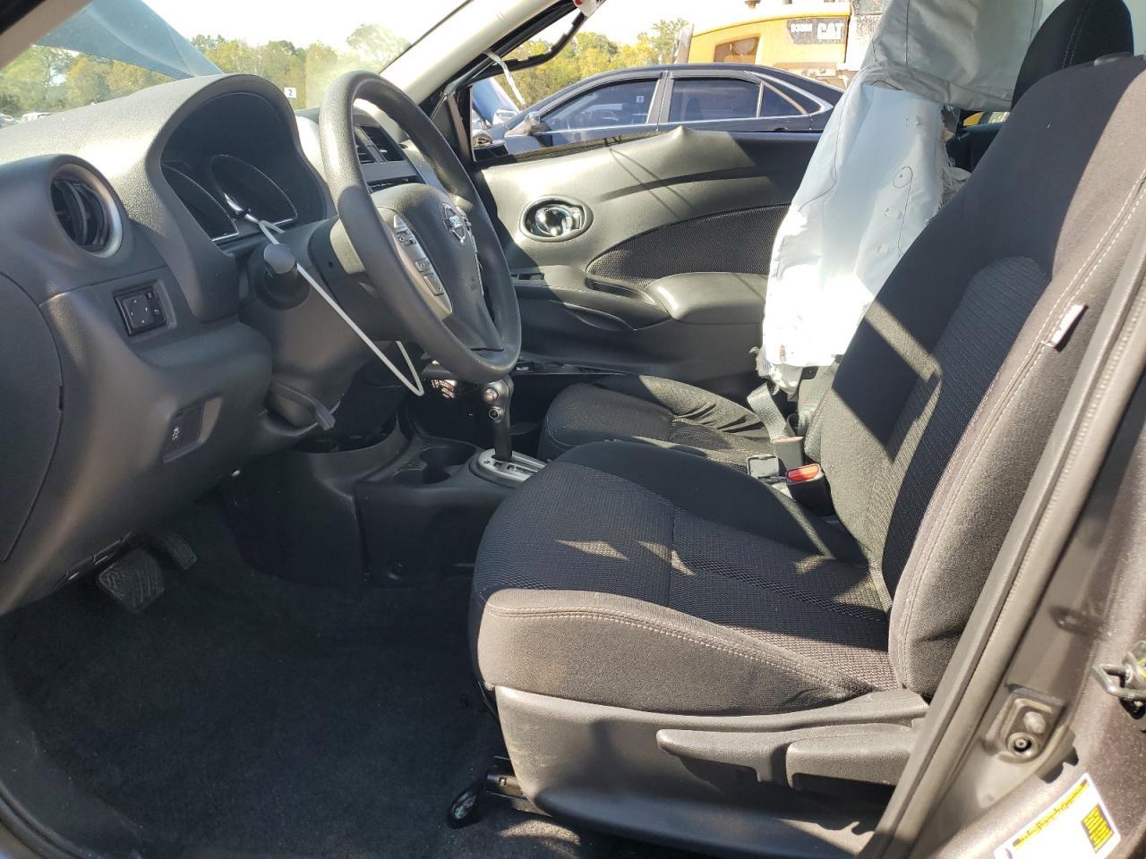 2016 NISSAN VERSA