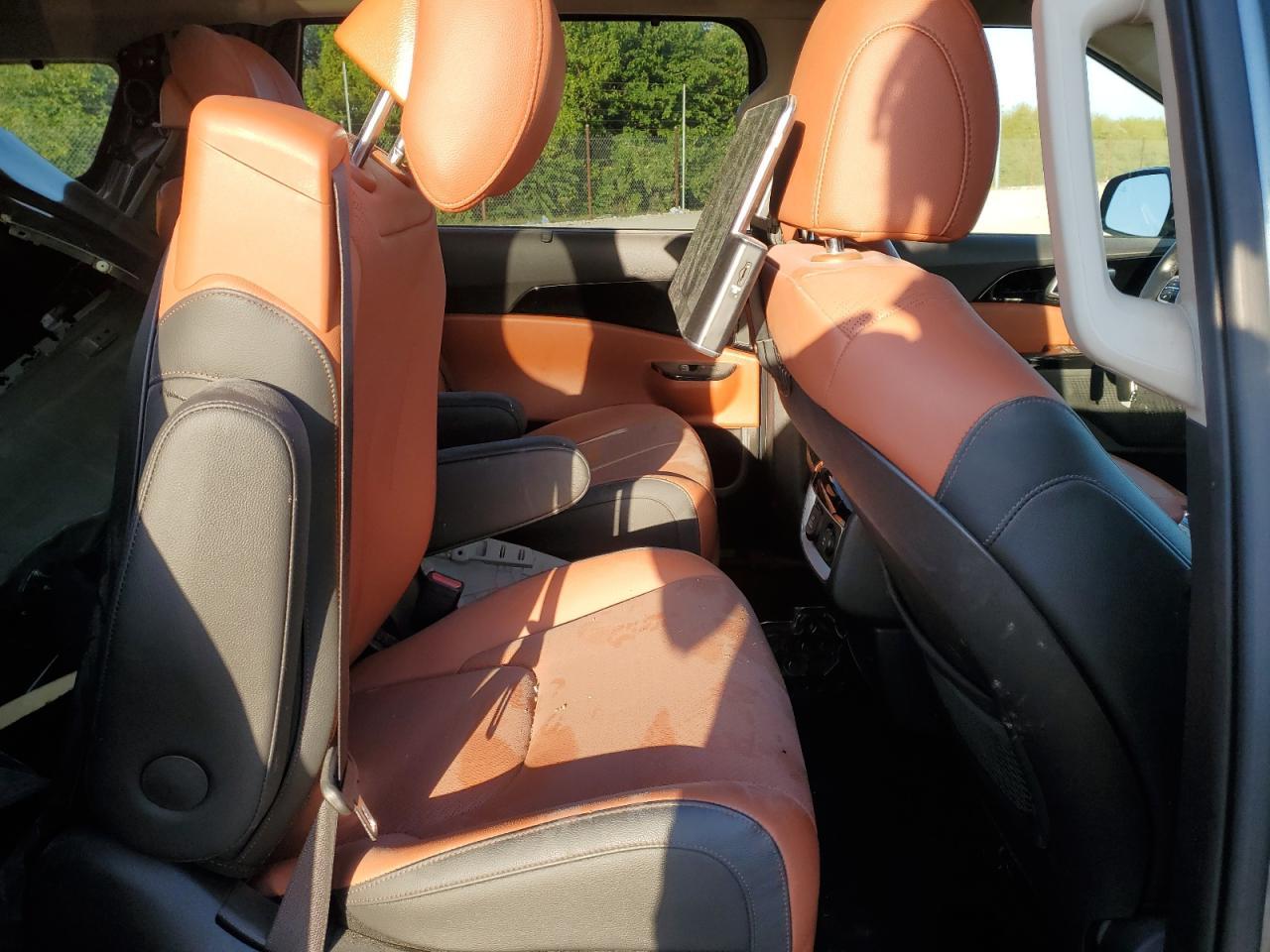 2023 KIA Carnival
