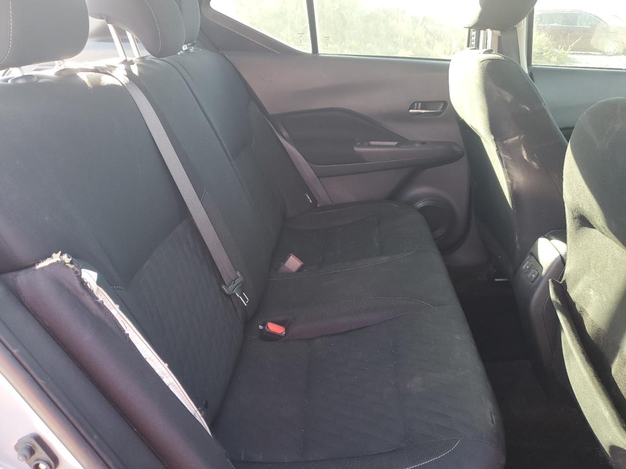 2023 NISSAN KICKS
