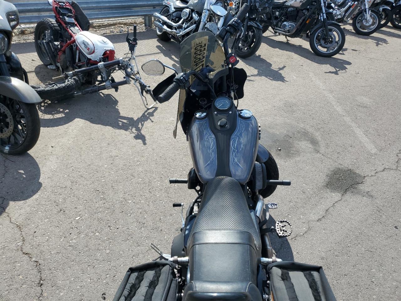 2016 HARLEY-DAVIDSON Fxdb