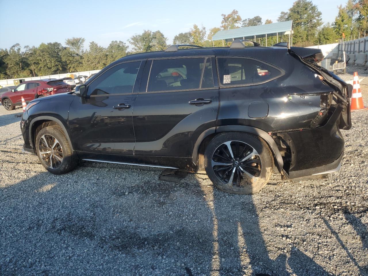 2022 TOYOTA HIGHLANDER