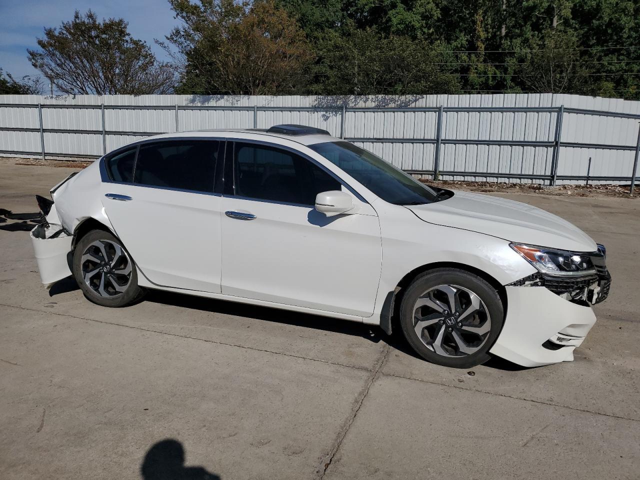 2017 HONDA ACCORD