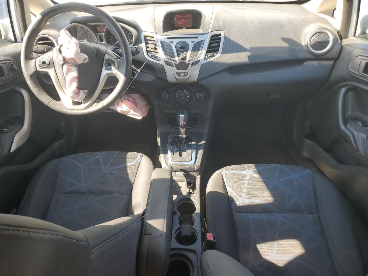 2012 FORD Fiesta