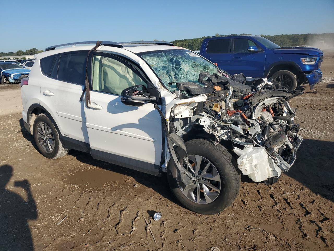 2016 TOYOTA RAV4