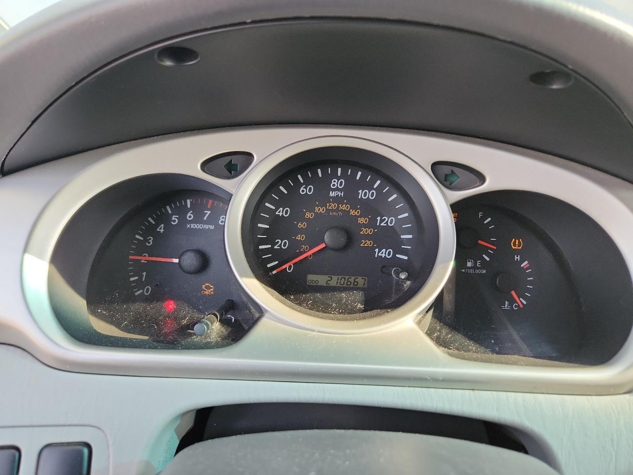 2005 TOYOTA HIGHLANDER