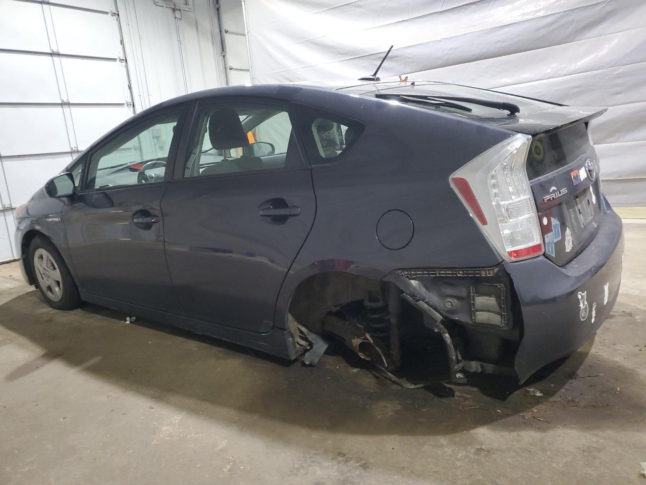 2011 TOYOTA PRIUS