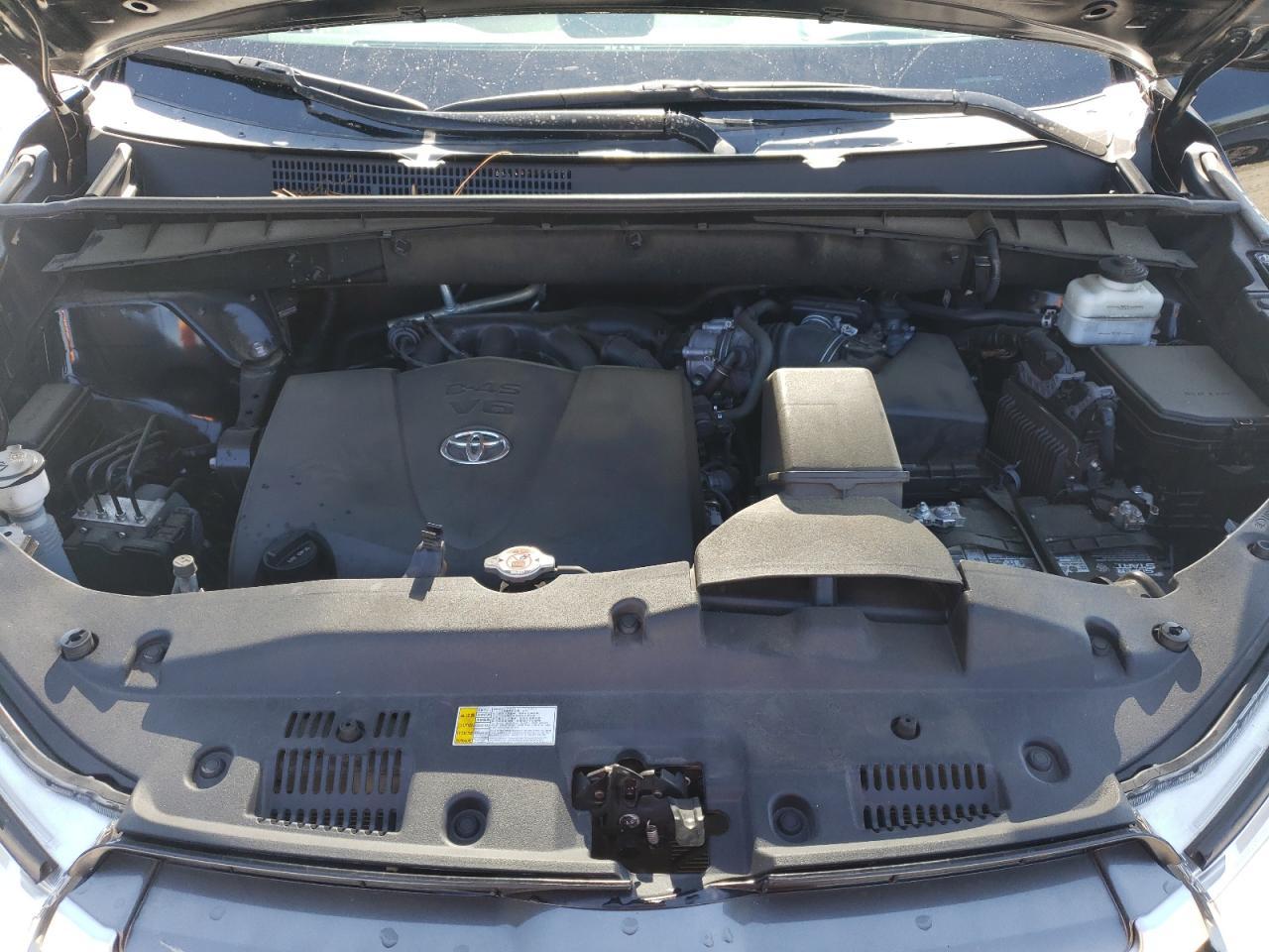 2019 TOYOTA HIGHLANDER