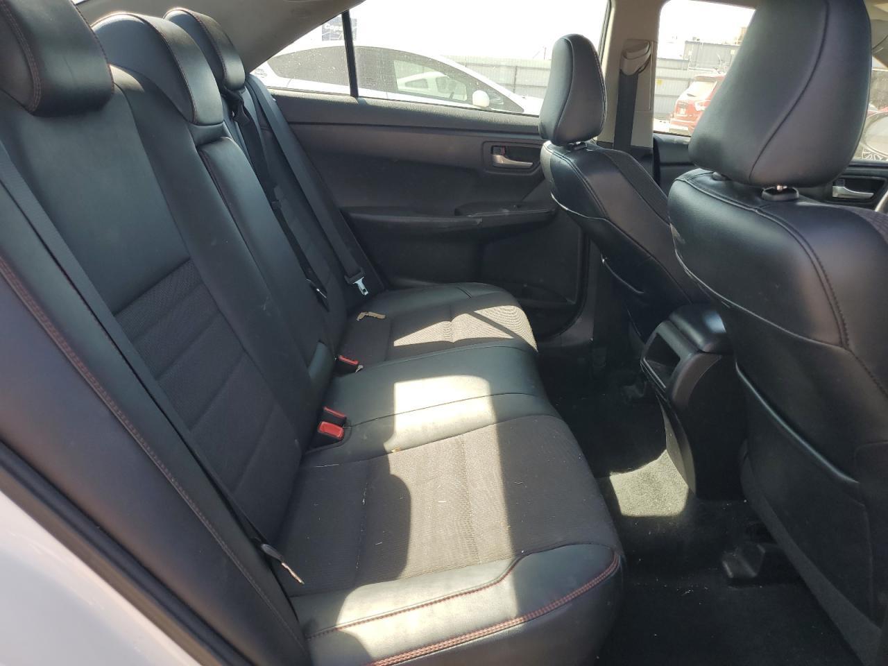 2017 TOYOTA CAMRY