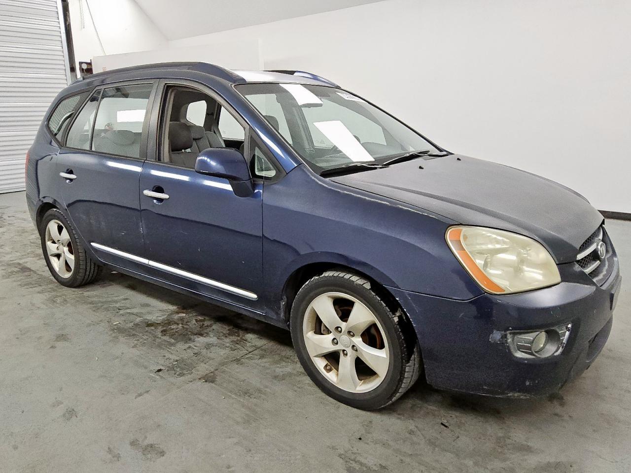 2007 KIA RONDO