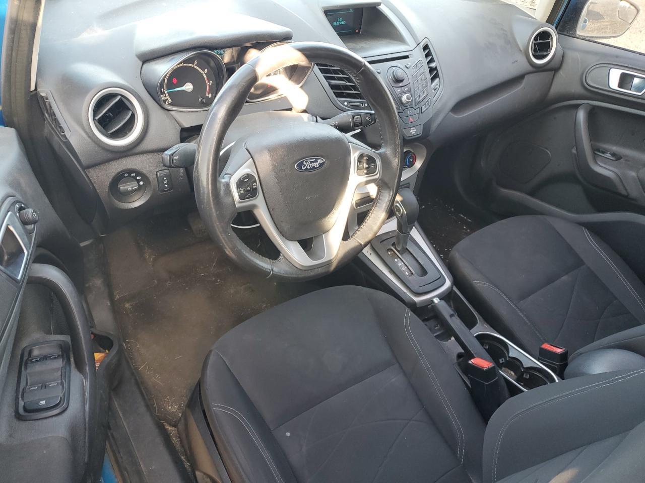 2015 FORD Fiesta