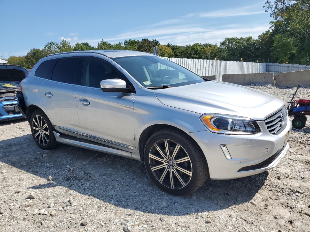 2017 VOLVO XC60