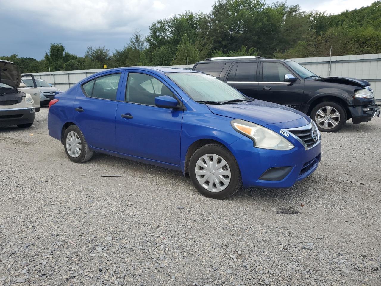 2016 NISSAN VERSA