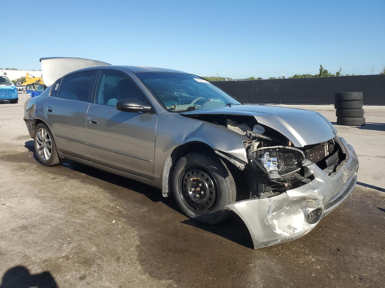 2004 NISSAN ALTIMA