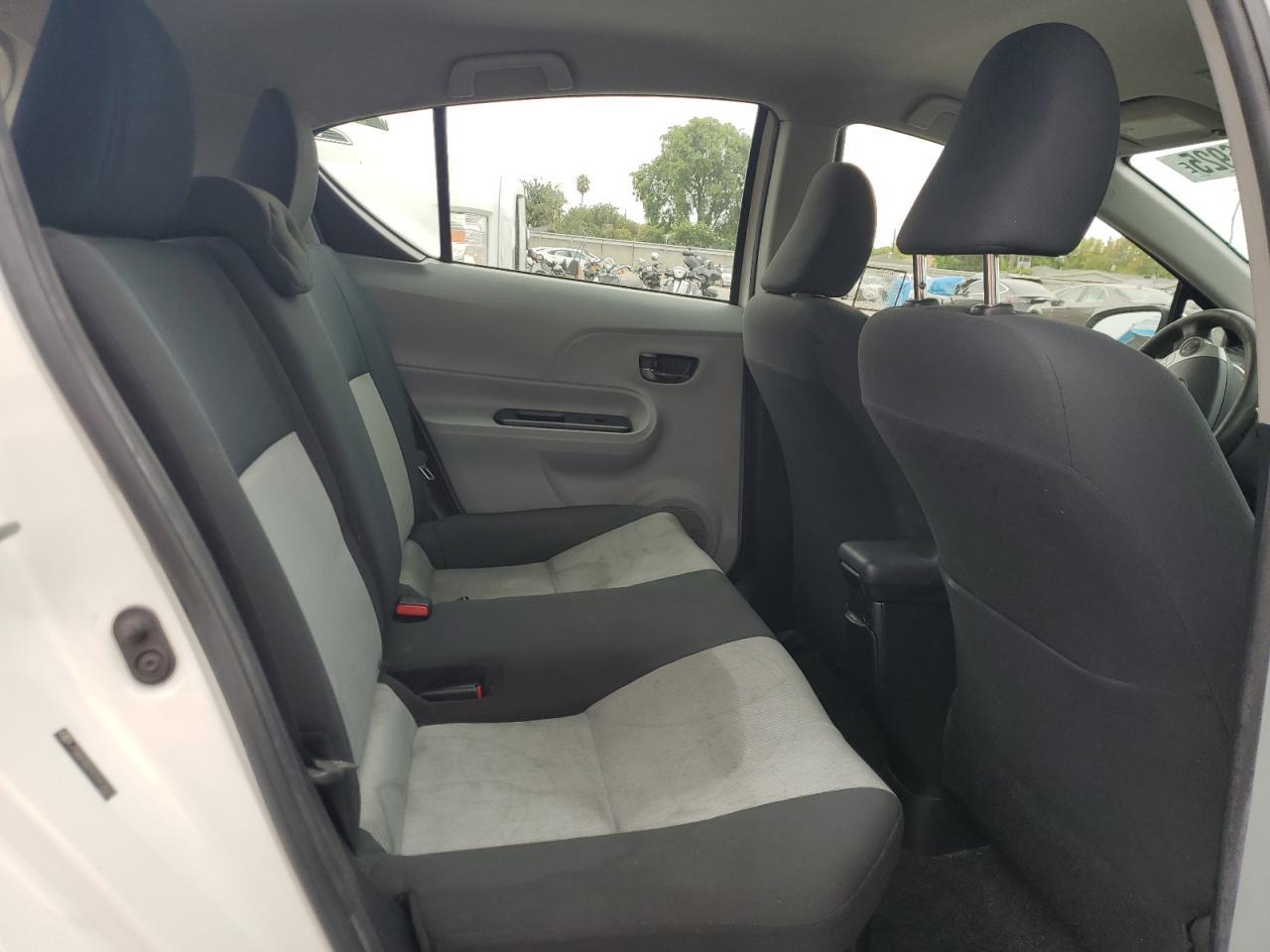 2012 TOYOTA Prius c