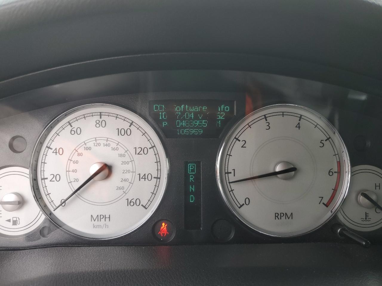 2005 CHRYSLER 300