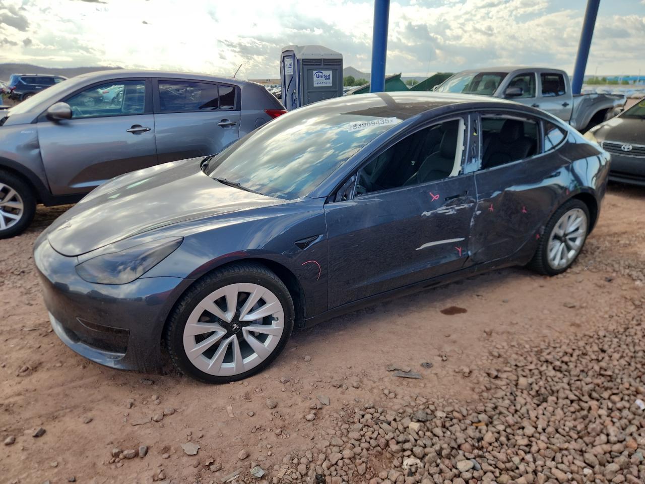 2022 TESLA MODEL 3