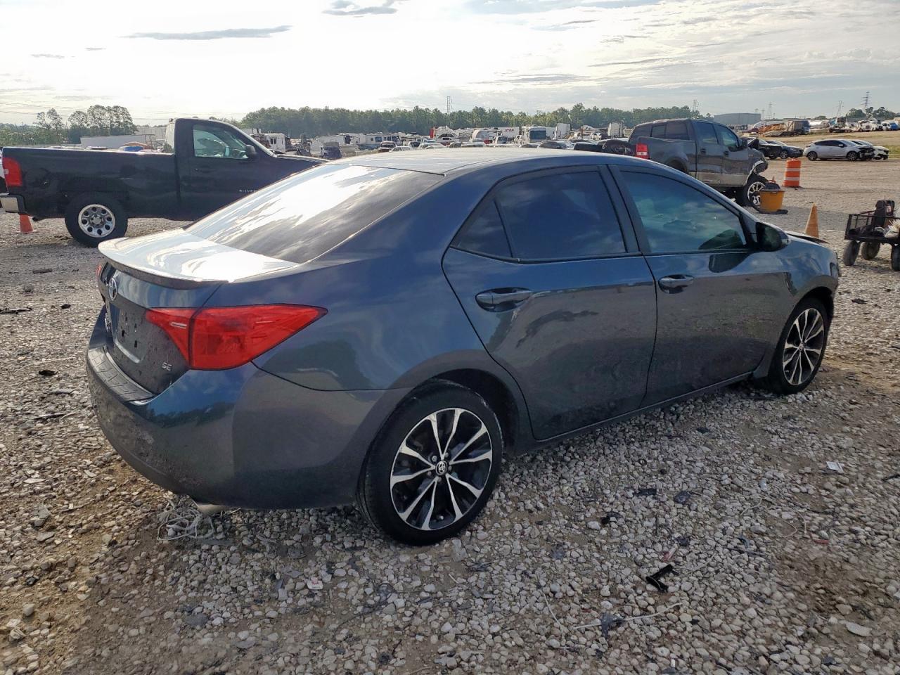 2018 TOYOTA COROLLA