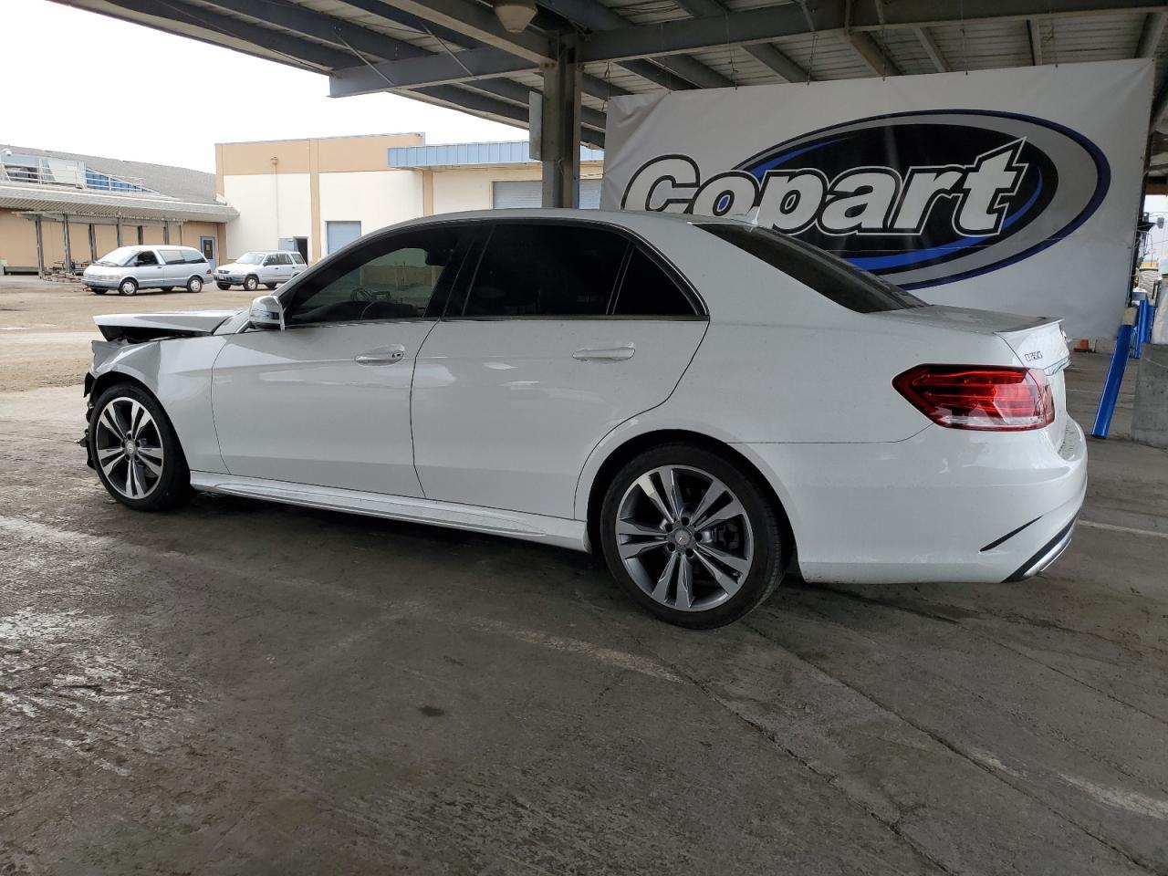 2015 MERCEDES-BENZ E-Class