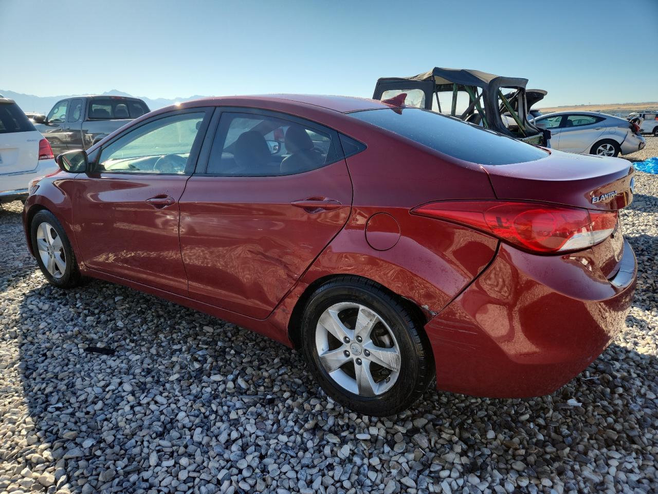 2012 HYUNDAI ELANTRA
