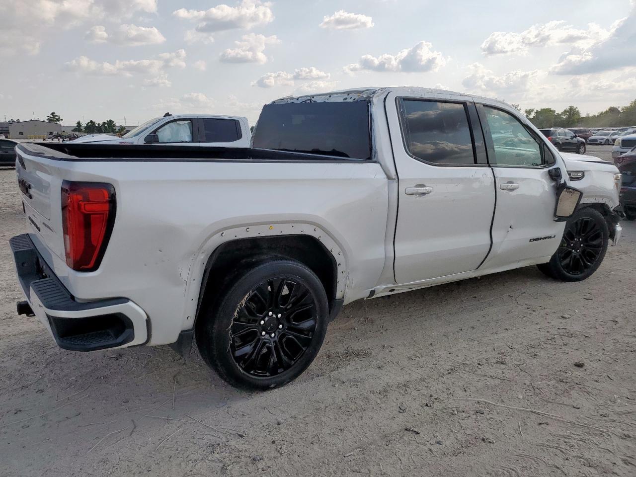 2022 GMC Sierra