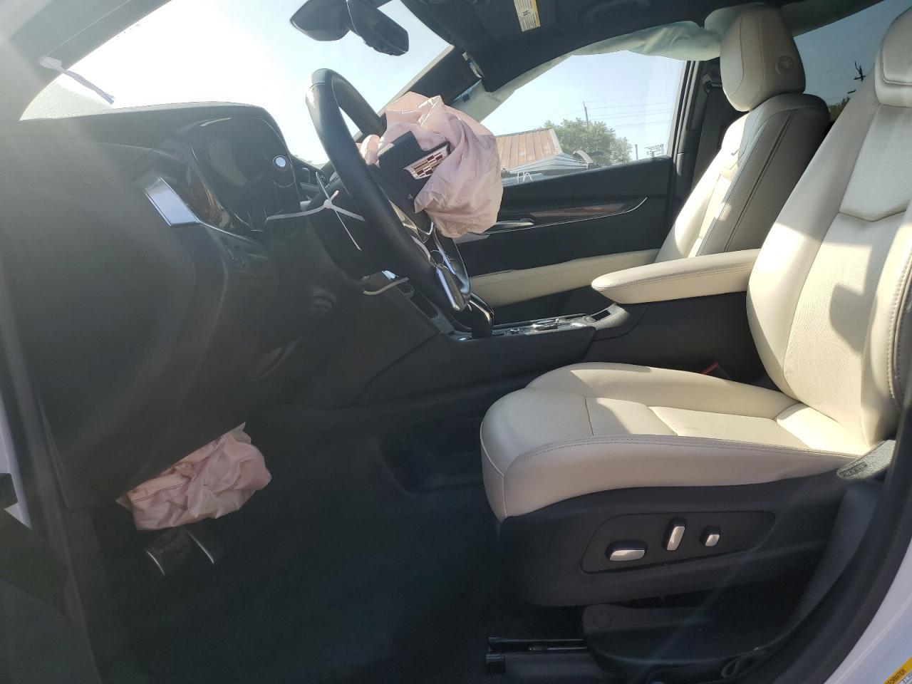 2023 CADILLAC XT5