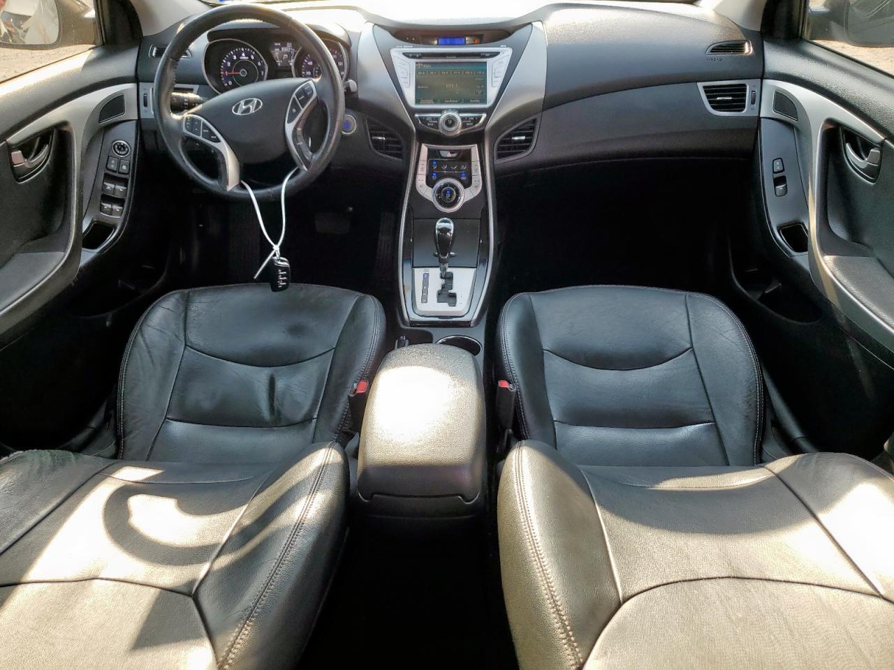 2012 HYUNDAI ELANTRA
