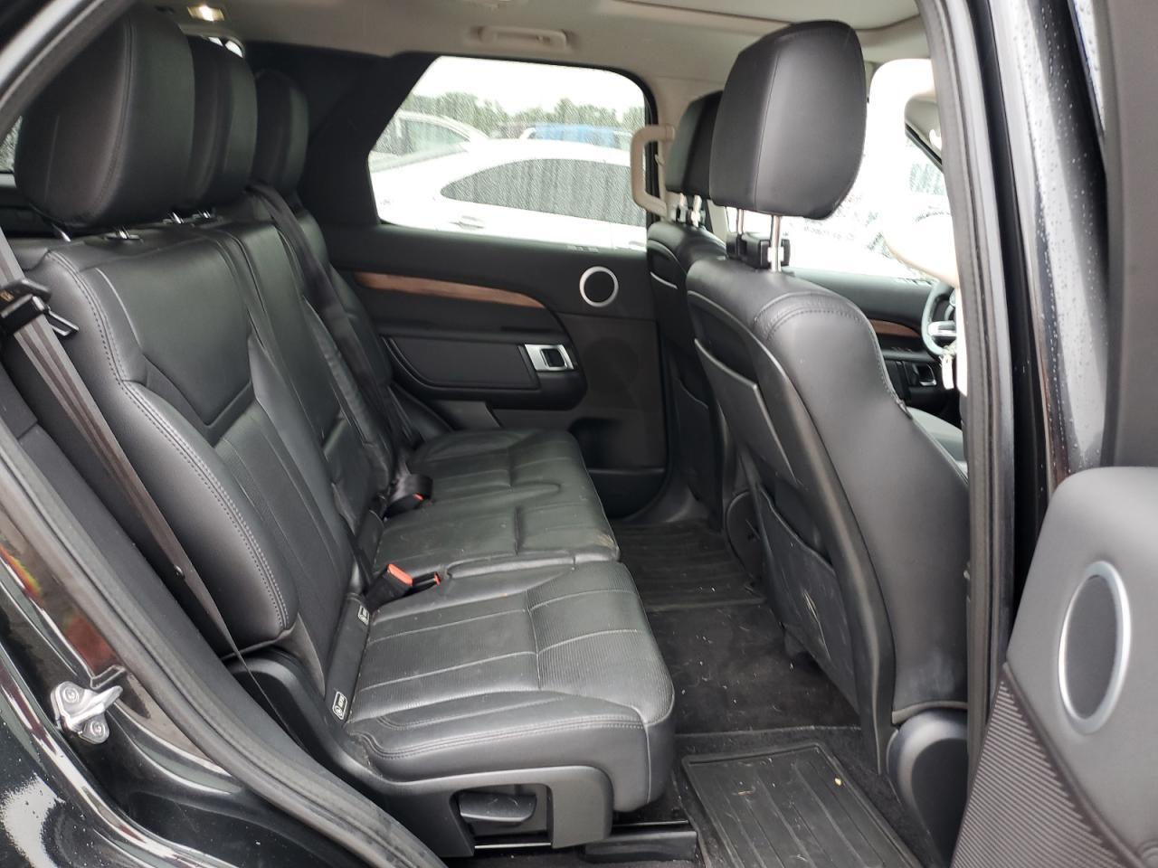 2018 LAND ROVER Discovery