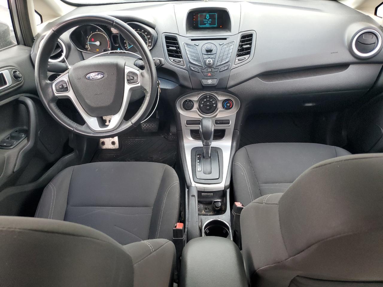 2014 FORD Fiesta