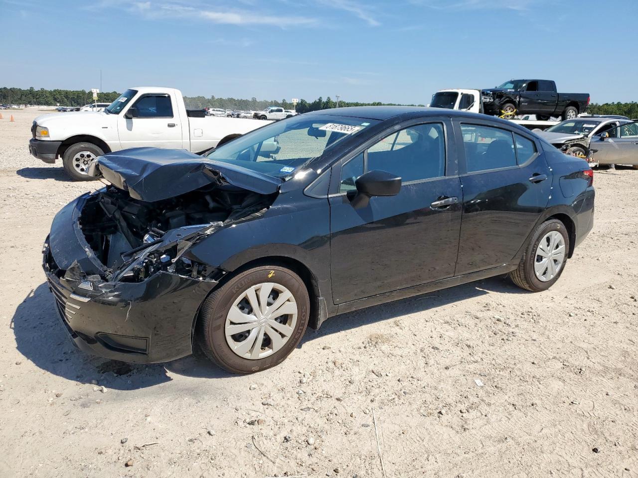 2025 NISSAN VERSA